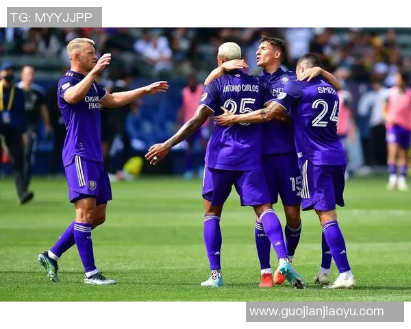 洛杉矶德比战火重燃洛杉矶FC与银河队的激烈对决即将上演 洛杉矶德比战火重燃洛杉矶FC与银河队的激烈对决即将上演